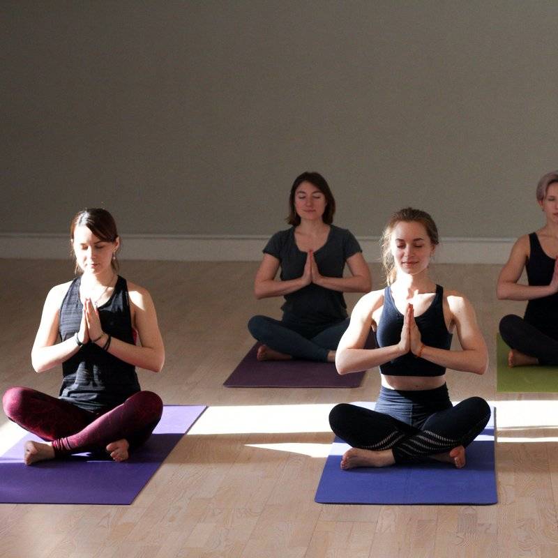 Карма-йога: основные принципы и упражнения, а также отличия этого вида