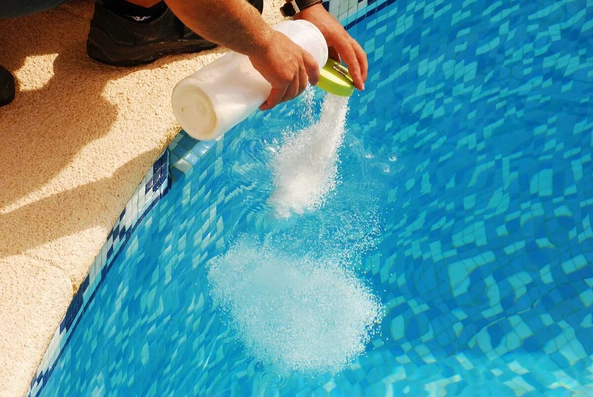 Пошаговая инструкция, как очистить бассейн от известкового налета в домашних условиях