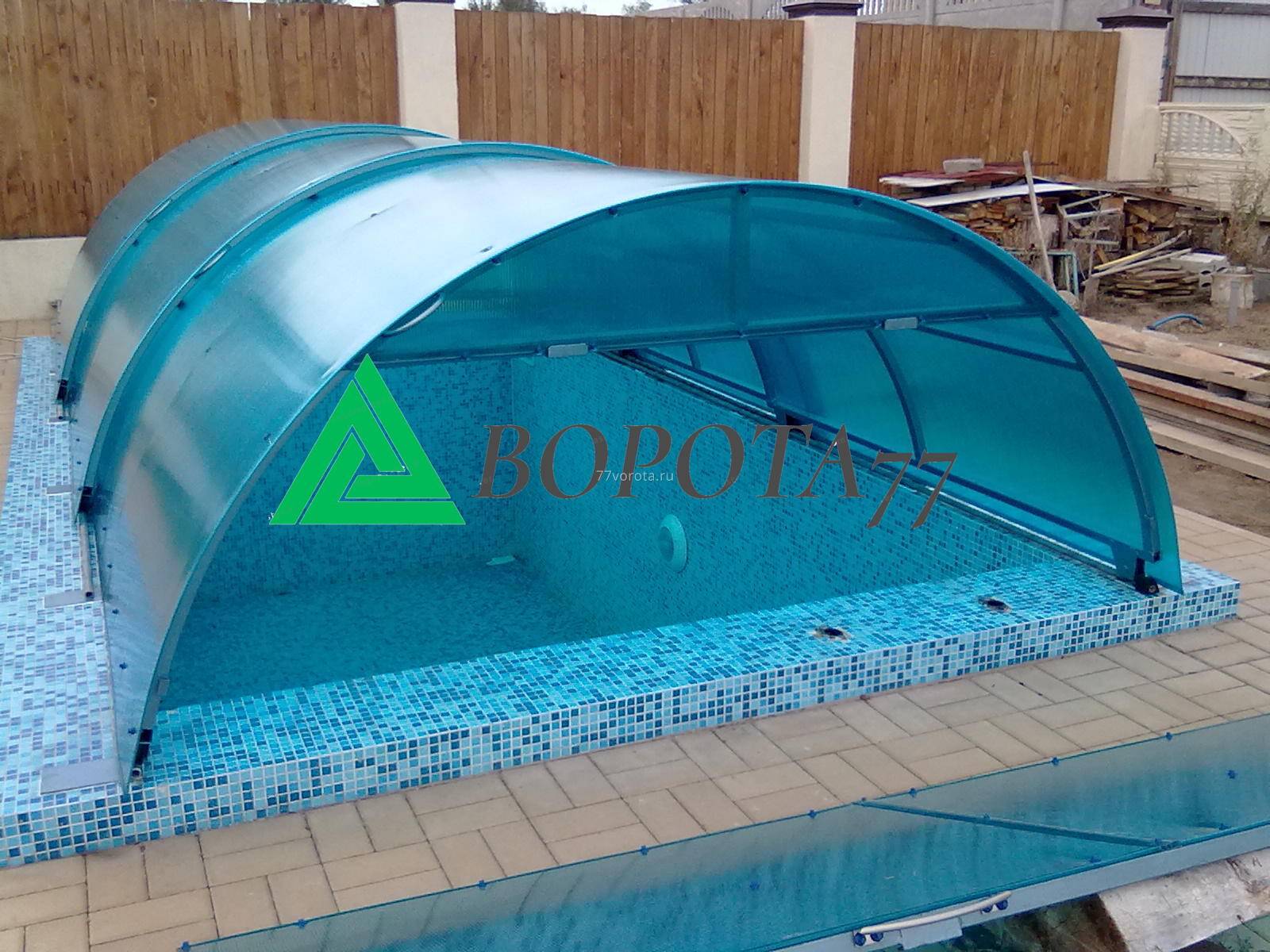 Как сделать крышу над бассейном: раздвижные крыши и навесы из поликарбоната, как создать укрытие или павильон для круглого бассейна своими руками