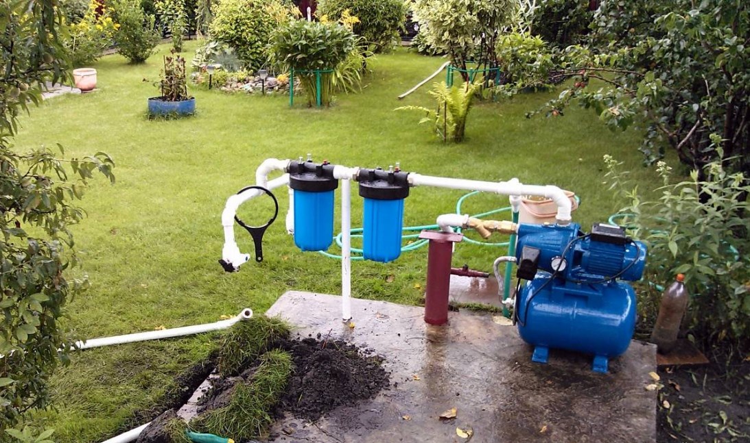 Можно ли поливать огород холодной водой из колодца: стоит ли орошать неподготовленной колодезной h2o, устойчивые и неустойчивые огородные культуры