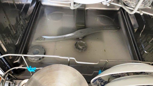 Посудомойка bosch не сливает воду — что делать