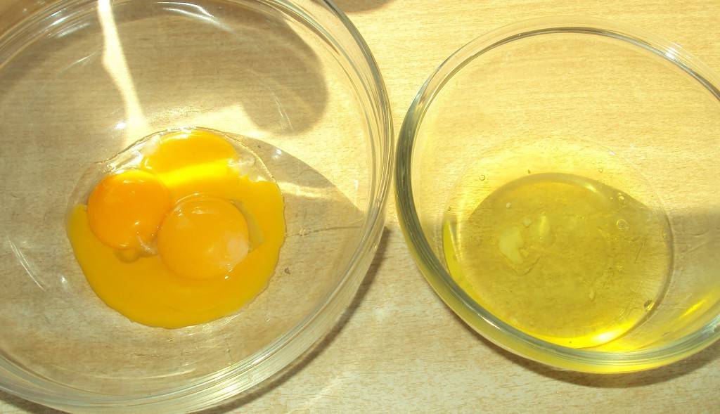 Как отделить желток яйца от белка: более 15 способов и приспособлений + фото и видео | sovetguru