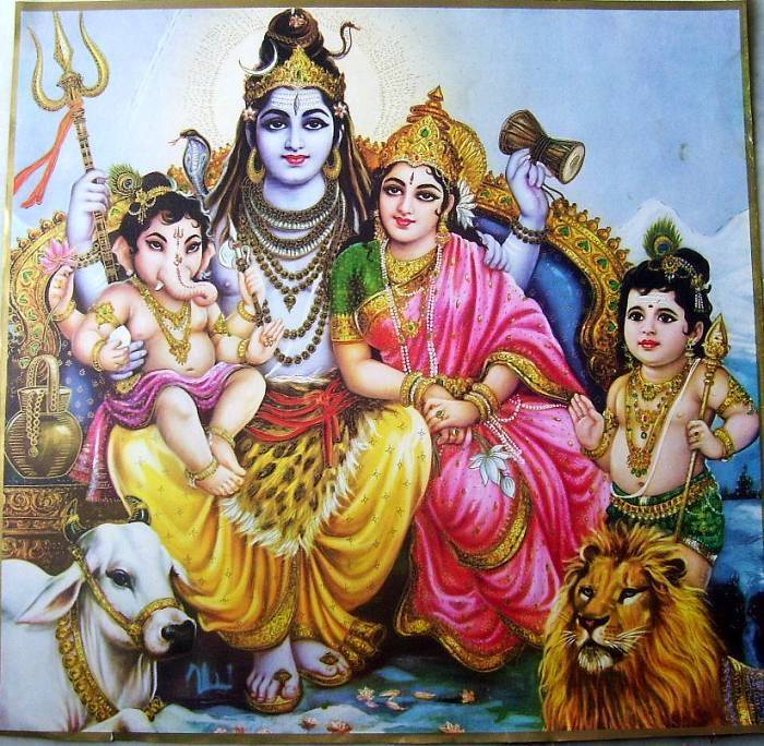 Богиня лакшми - индийская богиня с множеством рук