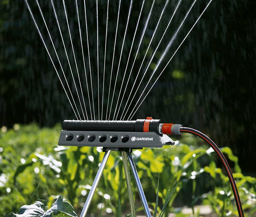 Готовые и самодельные устройства для полива огорода