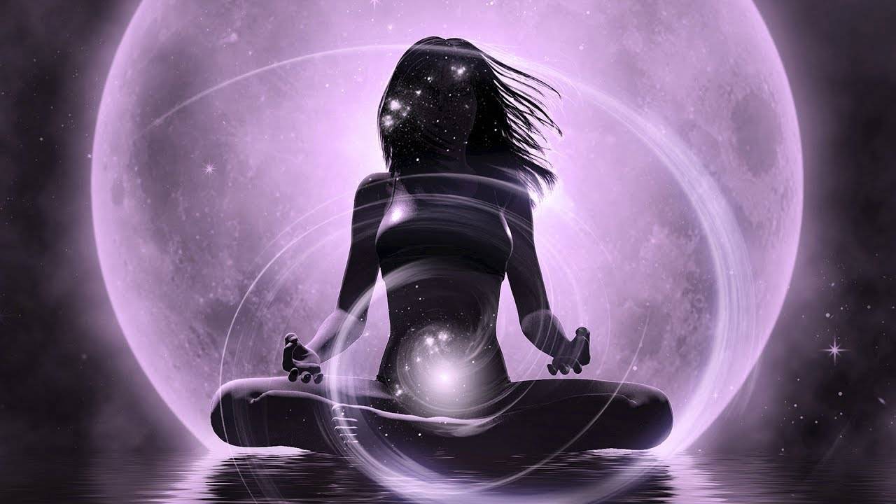 Медитация реальности. Женская энергия. Космическая женщина. Лунная девушка. Девушка эзотерика.
