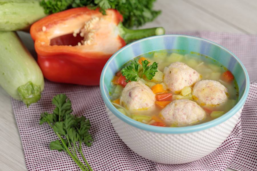 Вкусные низкокалорийные супы: рецепты диетических и лёгких блюд для похудения и здоровья