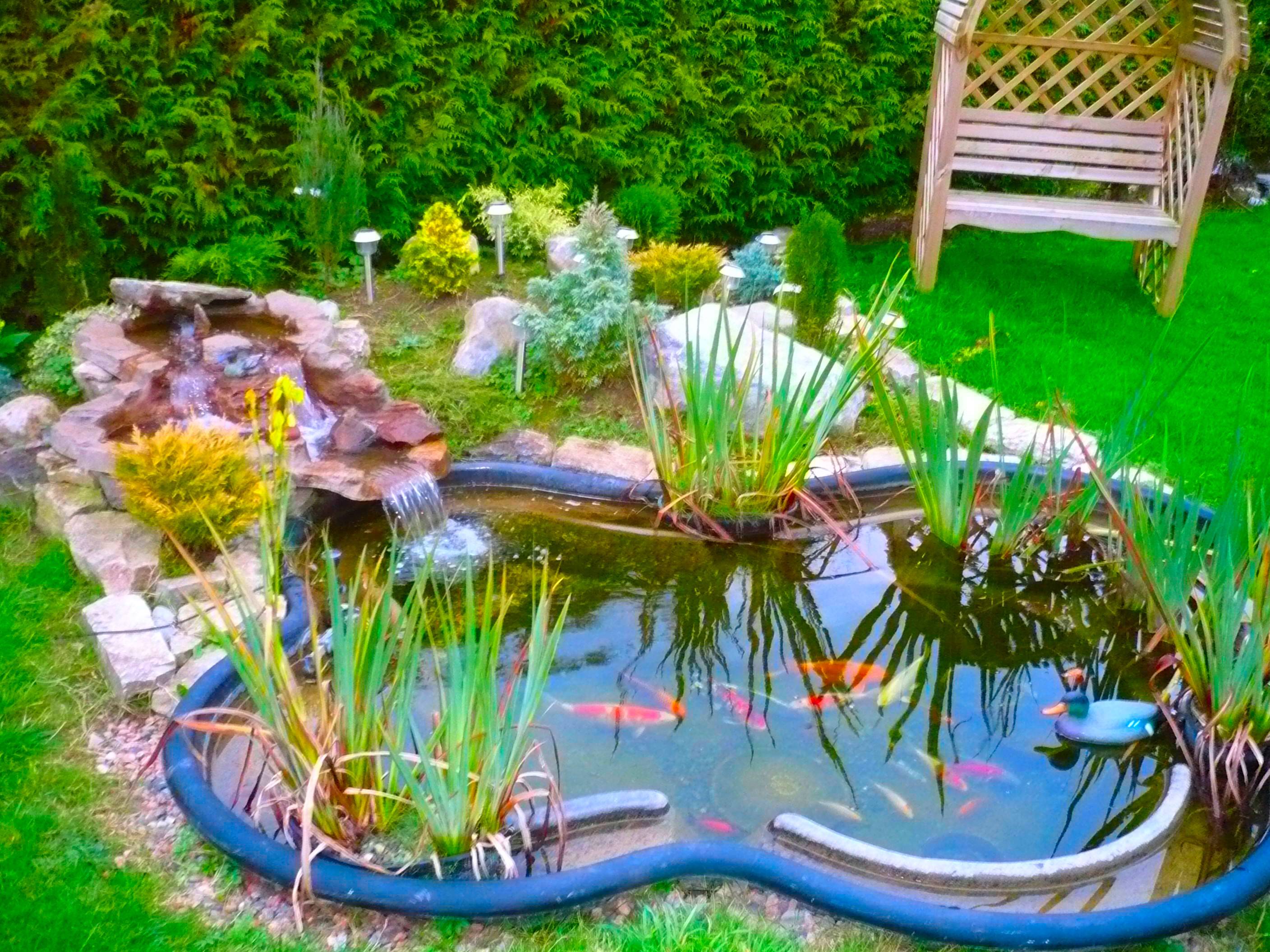 Ландшафтный дизайн с бассейном: виды - каркасный, пластиковый, крытый, сборный, вкапываемый, композитный, стационарный