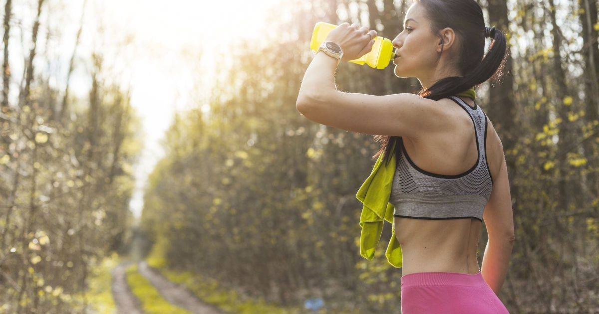Тренировки в жару для похудения: как тренироваться с пользой для здоровья