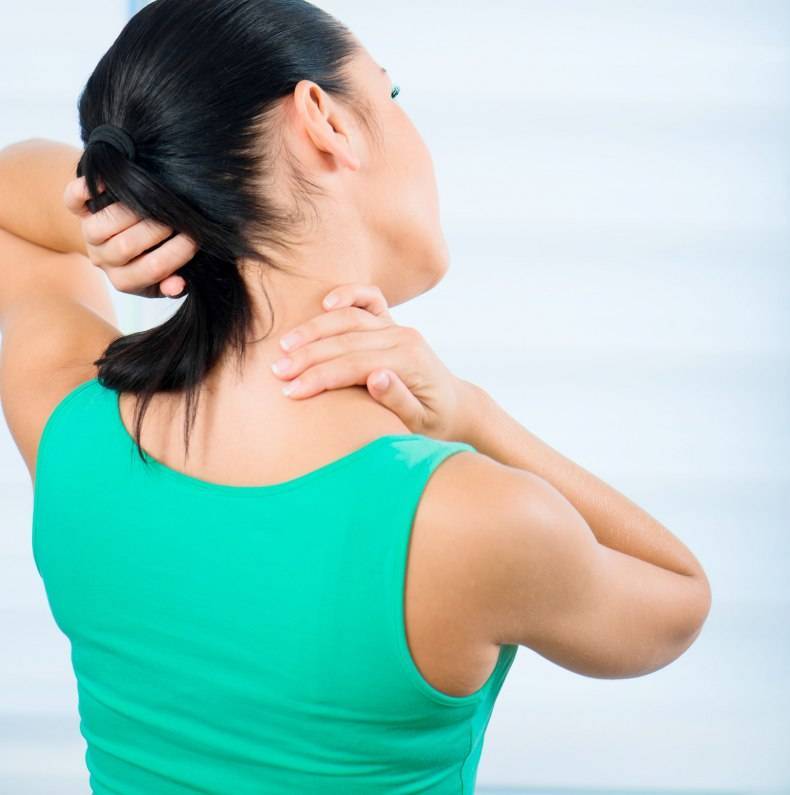 Упражнения для шеи, которые избавят от боли