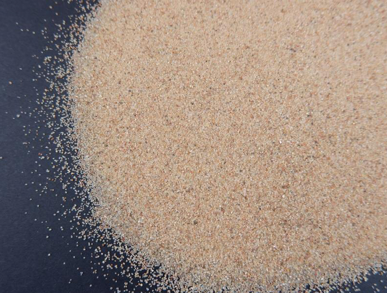 Особенности применения кварцевого песка – от строительства до быта