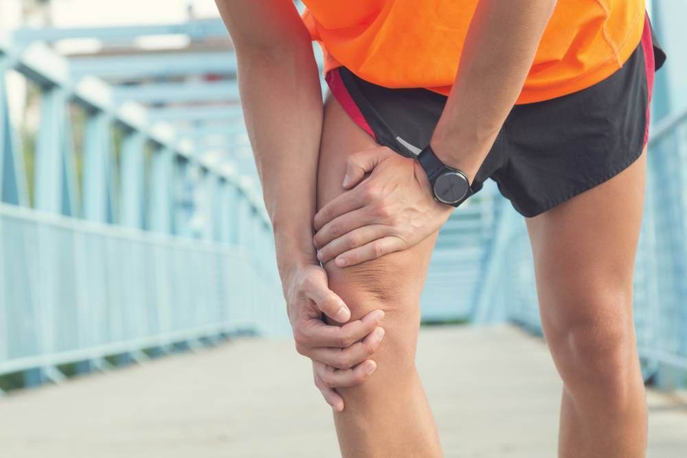 Почему болят суставы после бега