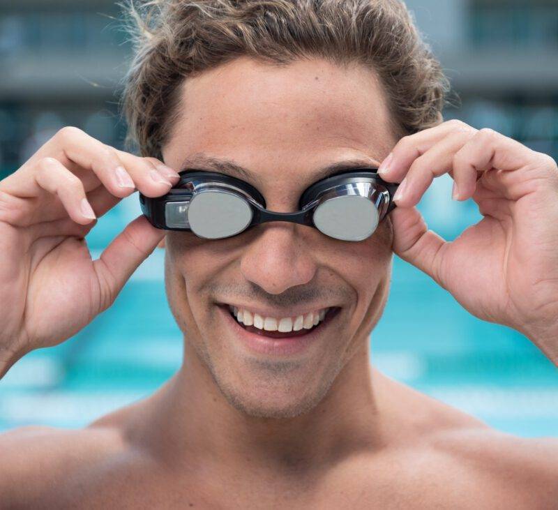 Как выбрать очки для плавания в бассейне: инструкция с видео
