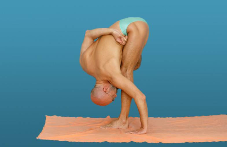 Ардха баддха падма пашчимоттанасана в йоге: техника выполнения, польза, противопоказания