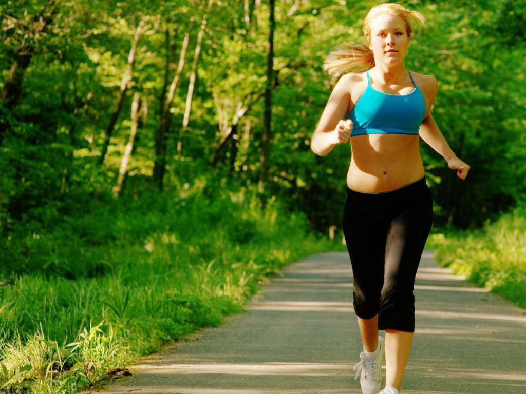 Что лучше бег или ходьба для здоровья: что полезнее и эффективнее